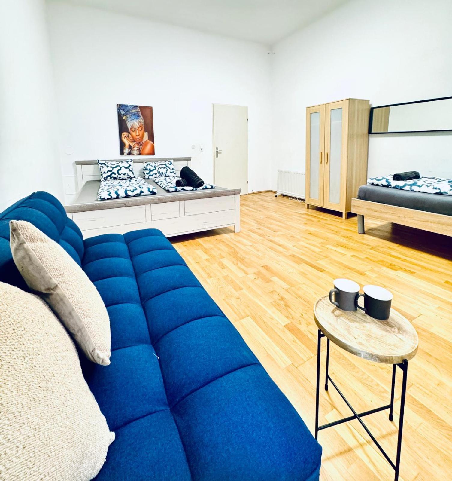 Appartamento Comfy 1br For 4, 10min Transport To Stadthalle *